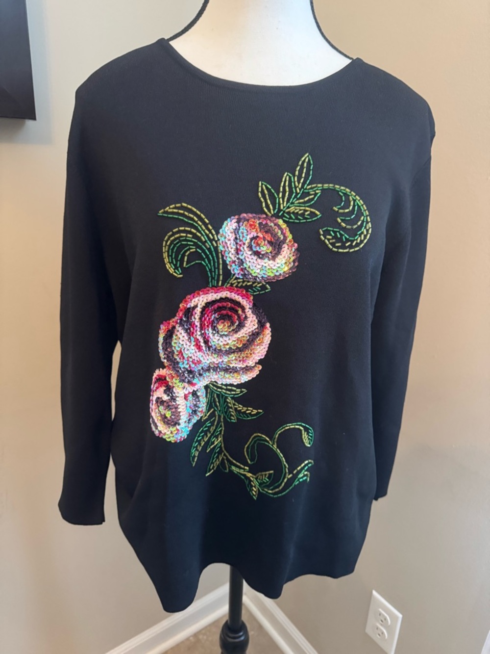 Dressbarn Black Beaded Sequin Floral Sweater Top‎ Roses Size 14/16 NWT